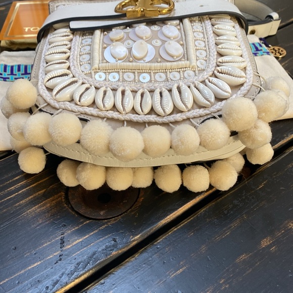 Tory Burch Gemini Link Boho Small Crossbody Bag with Dust Bag - Picture 6 of 15